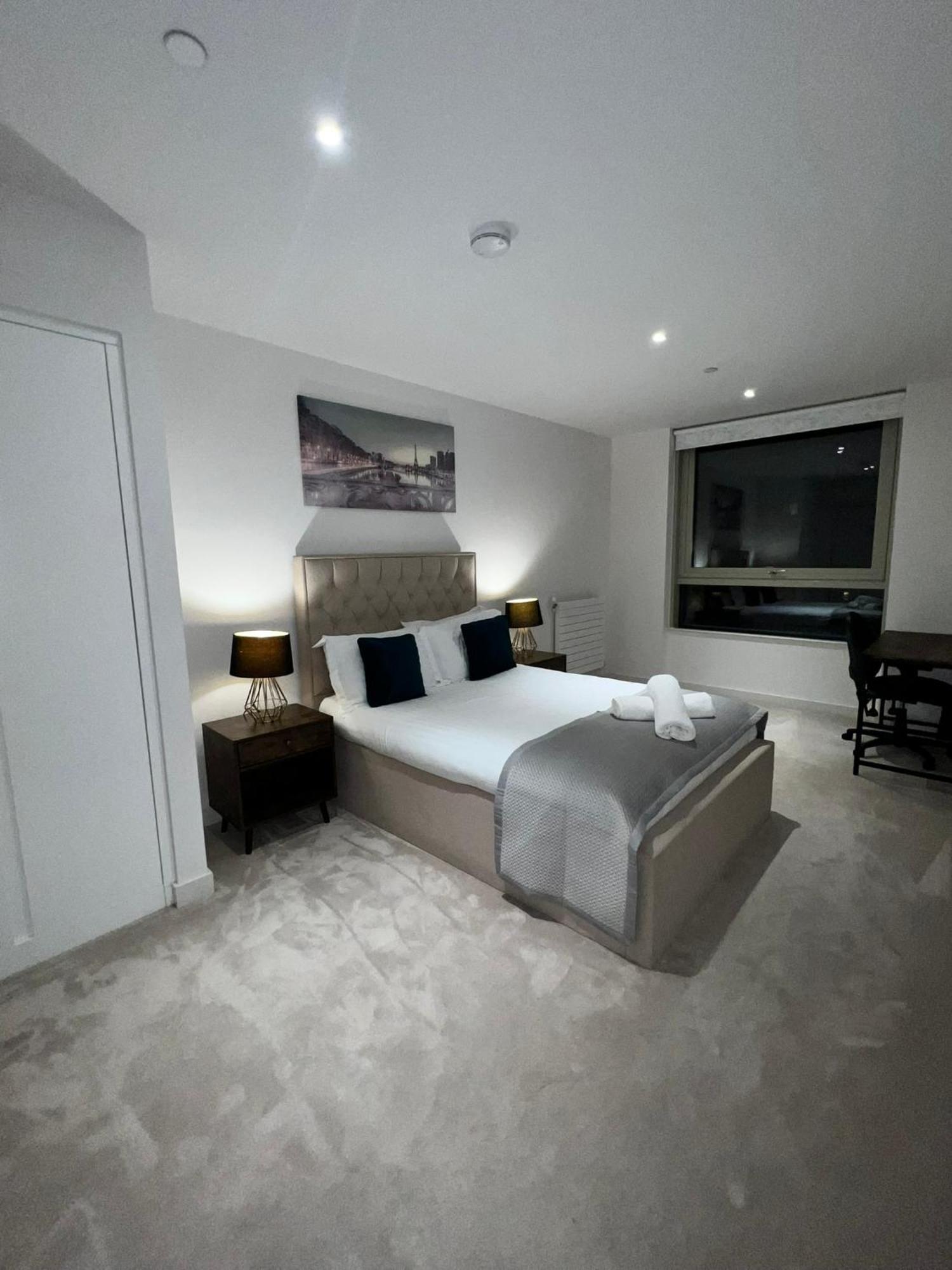 Stylish Apartment Docklands London Eksteriør billede