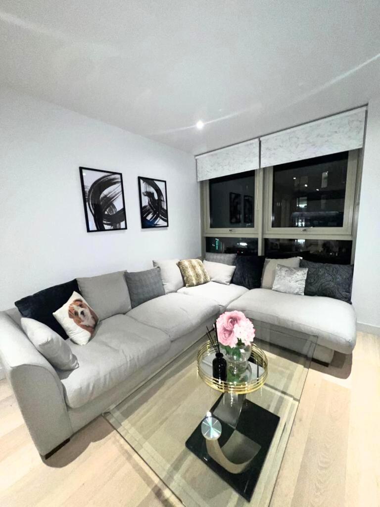 Stylish Apartment Docklands London Eksteriør billede